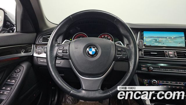 BMW 5 Series (F10) 528i xDrive Luxury Plus 2016 — фото 13