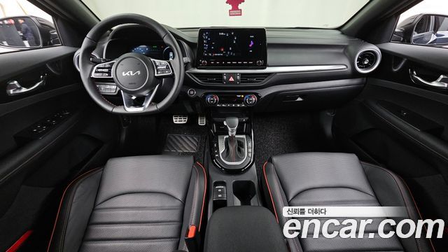 Kia K3 (II) 1.6 Turbo GT 5Door Signature 2024 — фото 7