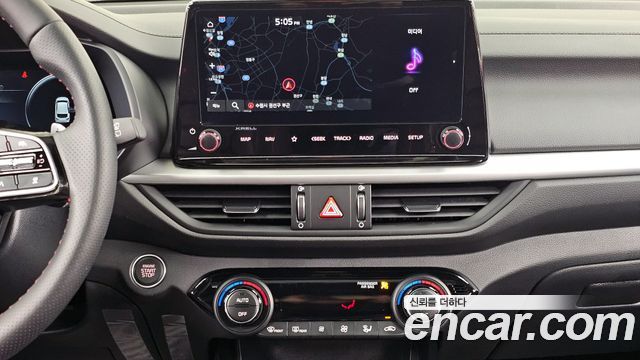 Kia K3 (II) 1.6 Turbo GT 5Door Signature 2024 — фото 18