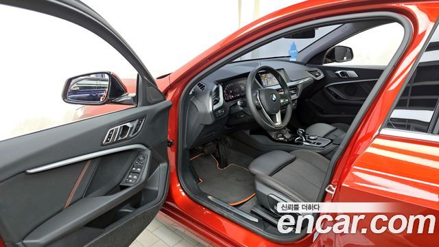 BMW 1 Series (F40) 118d Sport 2021 — фото 10
