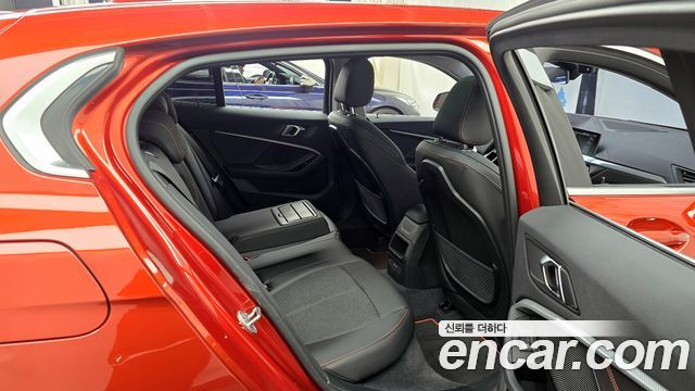 BMW 1 Series (F40) 118d Sport 2021 — фото 12