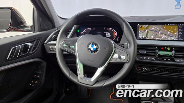 BMW 1 Series (F40) 118d Sport 2021 — фото 13