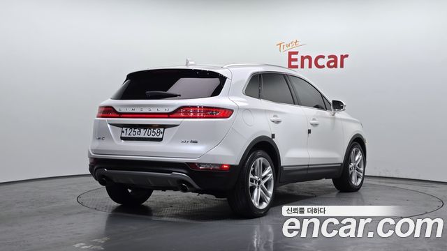 Lincoln MKC 2.0 AWD 2015 — фото 2