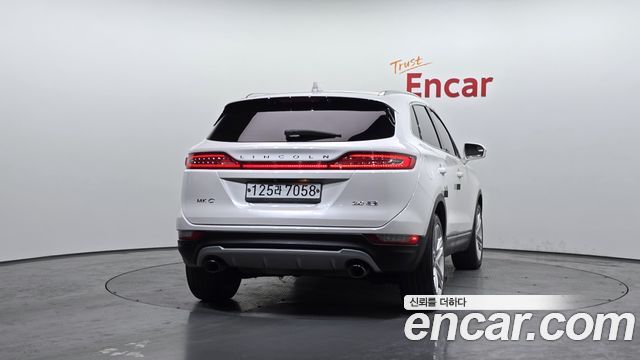 Lincoln MKC 2.0 AWD 2015 — фото 4