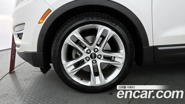 Lincoln MKC 2.0 AWD 2015 — фото 5