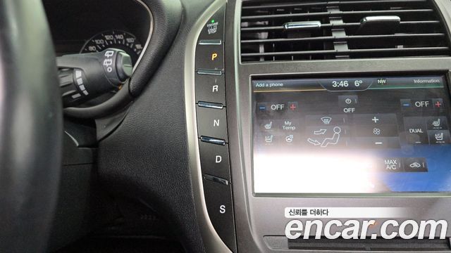 Lincoln MKC 2.0 AWD 2015 — фото 9