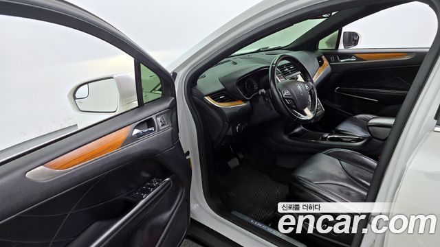 Lincoln MKC 2.0 AWD 2015 — фото 10