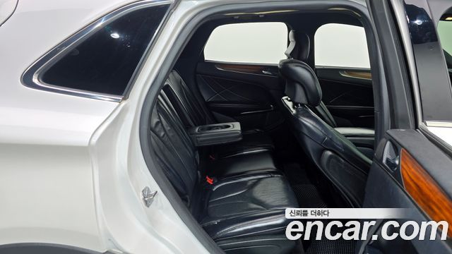 Lincoln MKC 2.0 AWD 2015 — фото 12