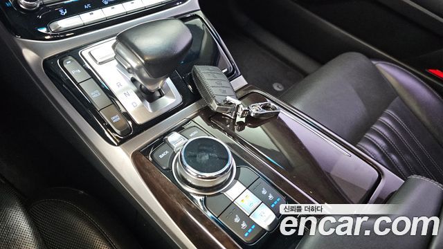 Genesis EQ900 3.8 GDI Luxury 2018 — фото 9