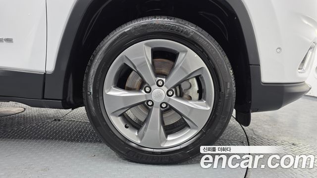 Jeep Cherokee (KL) 2.4 Limited AWD 2021 — фото 5