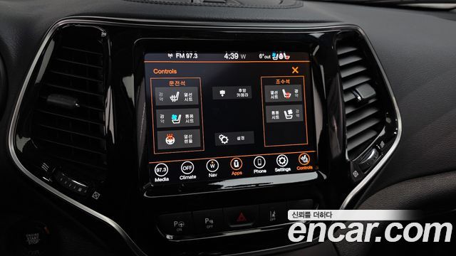 Jeep Cherokee (KL) 2.4 Limited AWD 2021 — фото 17