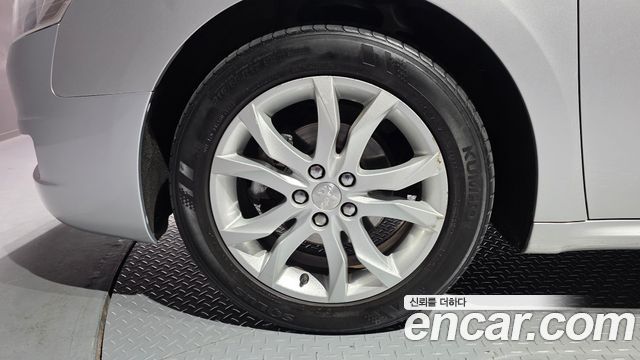 Peugeot 508 1.6 e-HDi Active First Generation 2014 — фото 5