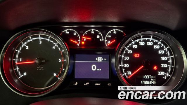 Peugeot 508 1.6 e-HDi Active First Generation 2014 — фото 8