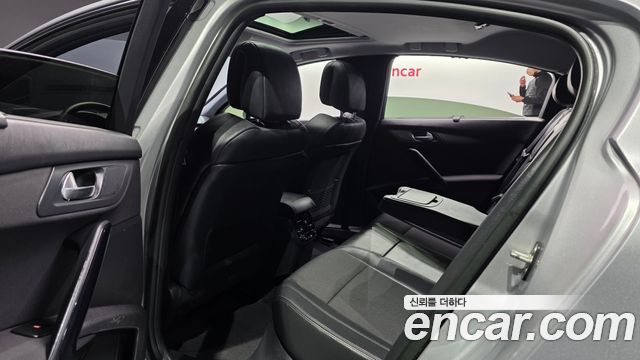 Peugeot 508 1.6 e-HDi Active First Generation 2014 — фото 16