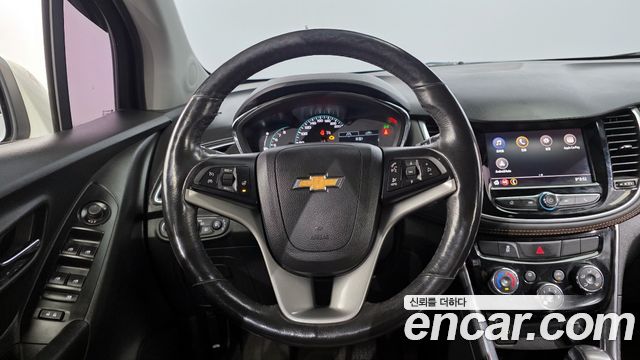 Chevrolet Trax 1.4 Premier 2021 — фото 17