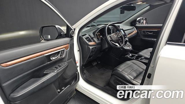 Honda CR-V (V) 1.5 Touring 4WD 2017 — фото 11
