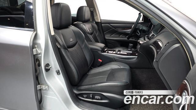 Infiniti M56 Sports Type Y51 2011 — фото 10