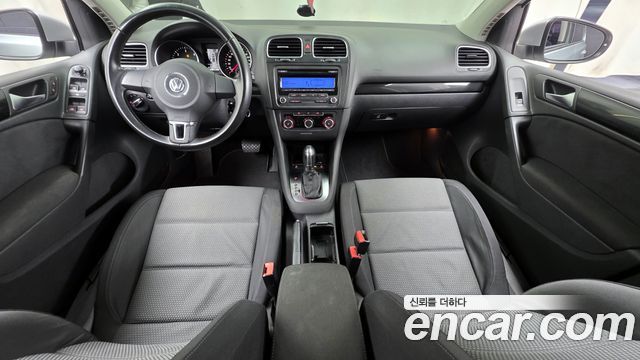 Volkswagen Golf (VI) 1.6 TDI Blue Motion 2011 — фото 7
