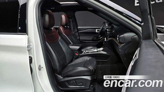 Ford Explorer (VI) 3.0 Platinum 4WD 2023 — фото 10