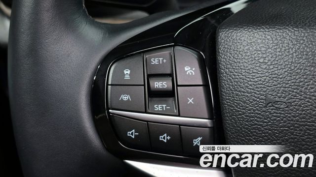 Ford Explorer (VI) 3.0 Platinum 4WD 2023 — фото 15