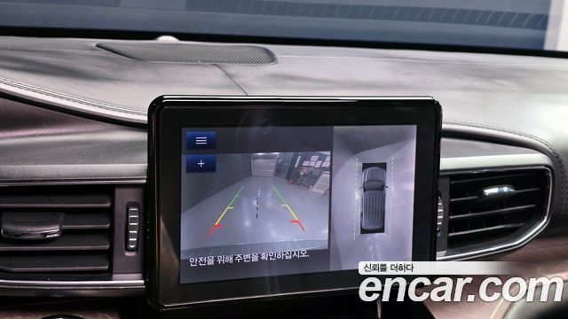 Ford Explorer (VI) 3.0 Platinum 4WD 2023 — фото 16