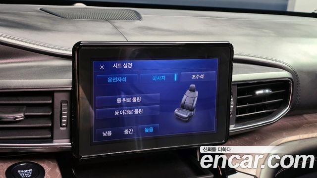 Ford Explorer (VI) 3.0 Platinum 4WD 2023 — фото 17