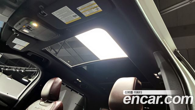 Ford Explorer (VI) 3.0 Platinum 4WD 2023 — фото 19