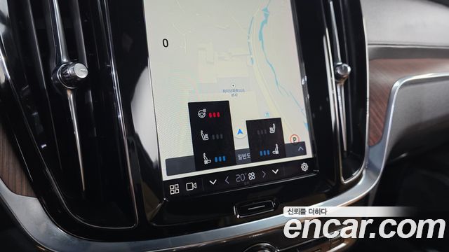 Volvo V60 Cross Country (II) B5 Ultimate AWD 2023 — фото 17