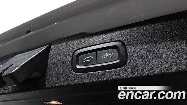 Volvo V60 Cross Country (II) B5 Ultimate AWD 2023 — фото 20