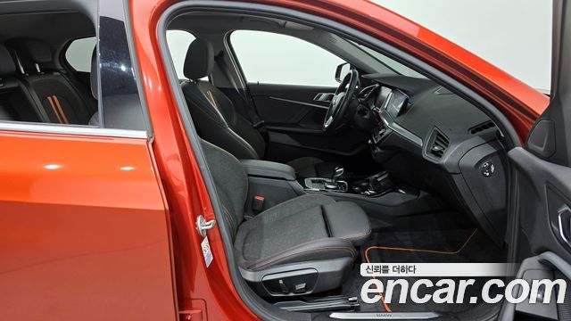 BMW 1 Series (F40) 118d Sport 2021 — фото 11