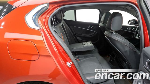 BMW 1 Series (F40) 118d Sport 2021 — фото 12