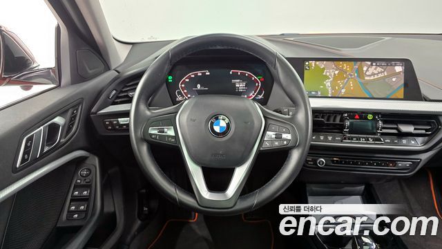 BMW 1 Series (F40) 118d Sport 2021 — фото 13