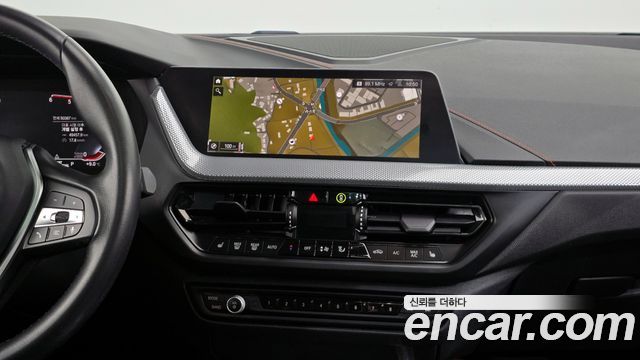 BMW 1 Series (F40) 118d Sport 2021 — фото 14