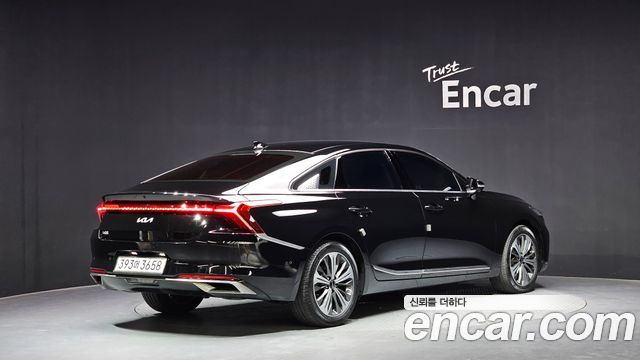 Kia K8 2.5 Gasoline 2WD Signature 2023 — фото 2