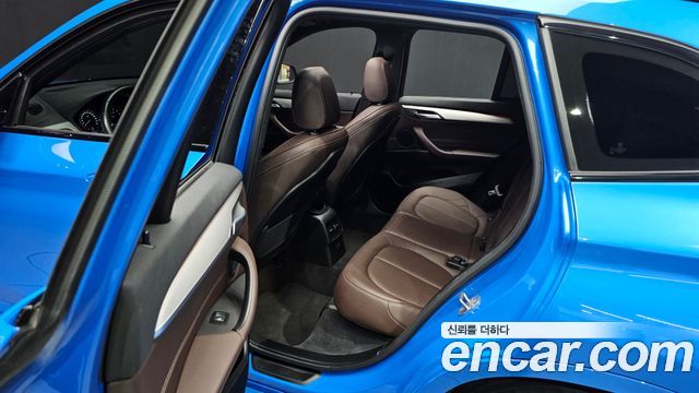 BMW X1 (F48) xDrive 20i M Sport 2022 — фото 16