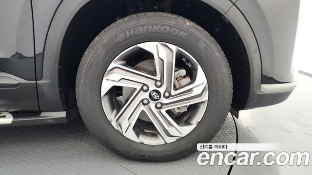 Hyundai Santa Fe Diesel 2.2 2WD Prestige 2021 — фото 5