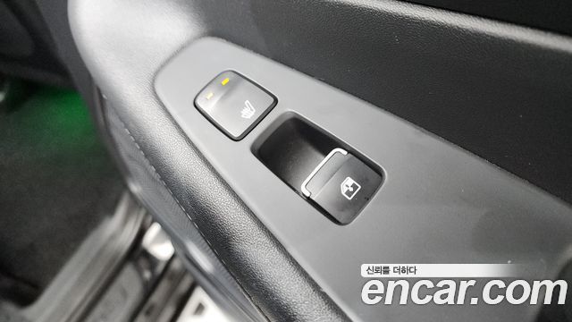 Hyundai Santa Fe Diesel 2.2 2WD Prestige 2021 — фото 18
