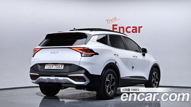 Kia Sportage (V) Diesel 2.0 2WD Prestige 2022 — фото 2