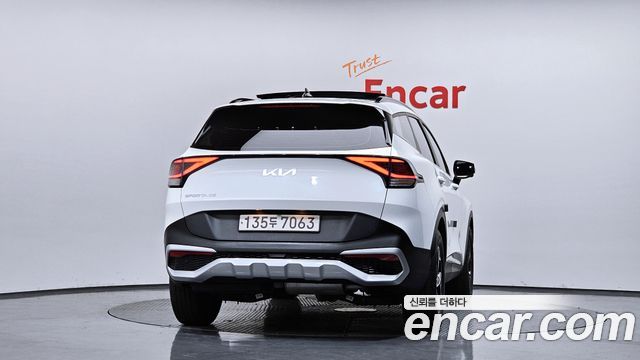 Kia Sportage (V) Diesel 2.0 2WD Prestige 2022 — фото 4