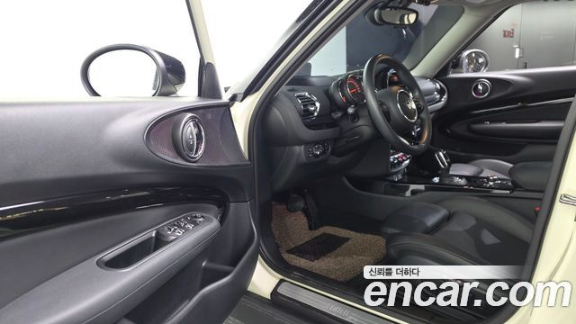 MINI Cooper D Clubman High 2nd 2020 — фото 10