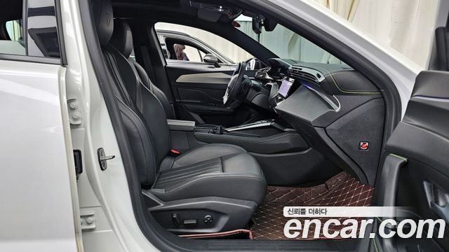 Peugeot 408 1.2 Pure Tech GT 2023 — фото 15
