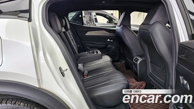 Peugeot 408 1.2 Pure Tech GT 2023 — фото 16