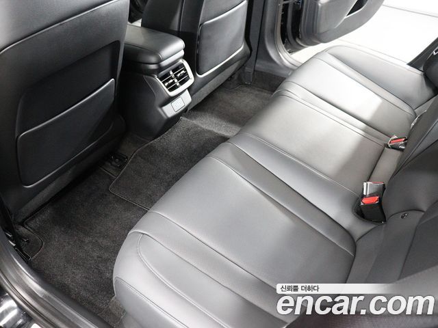 Hyundai Grandeur (GN7) 2,5 Gasoline 2WD Premium 2025 — фото 20