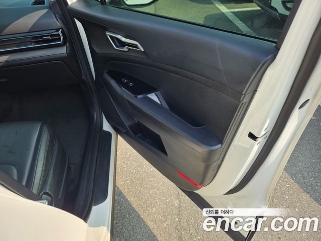 Kia Sportage (V) Diesel 2.0 2WD Prestige 2023 — фото 24
