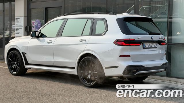 BMW X7 (G07) M60i xDrive M sport 6STR 2024 — фото 2
