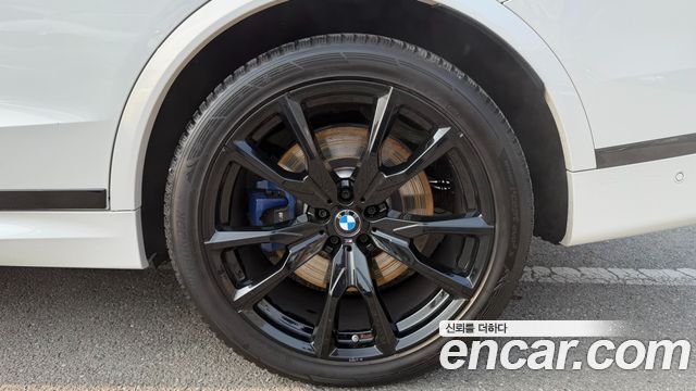 BMW X7 (G07) M60i xDrive M sport 6STR 2024 — фото 5