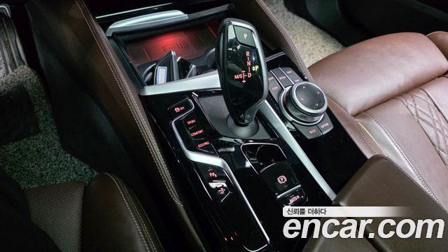BMW 6 Series GT (G32) 640i xDrive M Sport 2022 — фото 9
