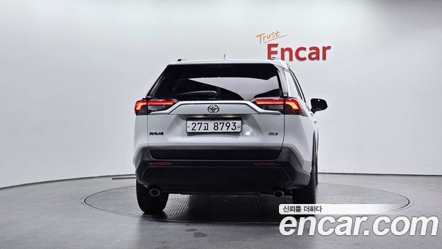 Toyota RAV4 (V) 2.5 2WD 2019 — фото 4