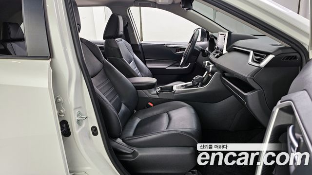 Toyota RAV4 (V) 2.5 2WD 2019 — фото 15