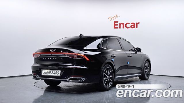 Hyundai Grandeur (IG) 2.5 Exclusice 2022 — фото 2